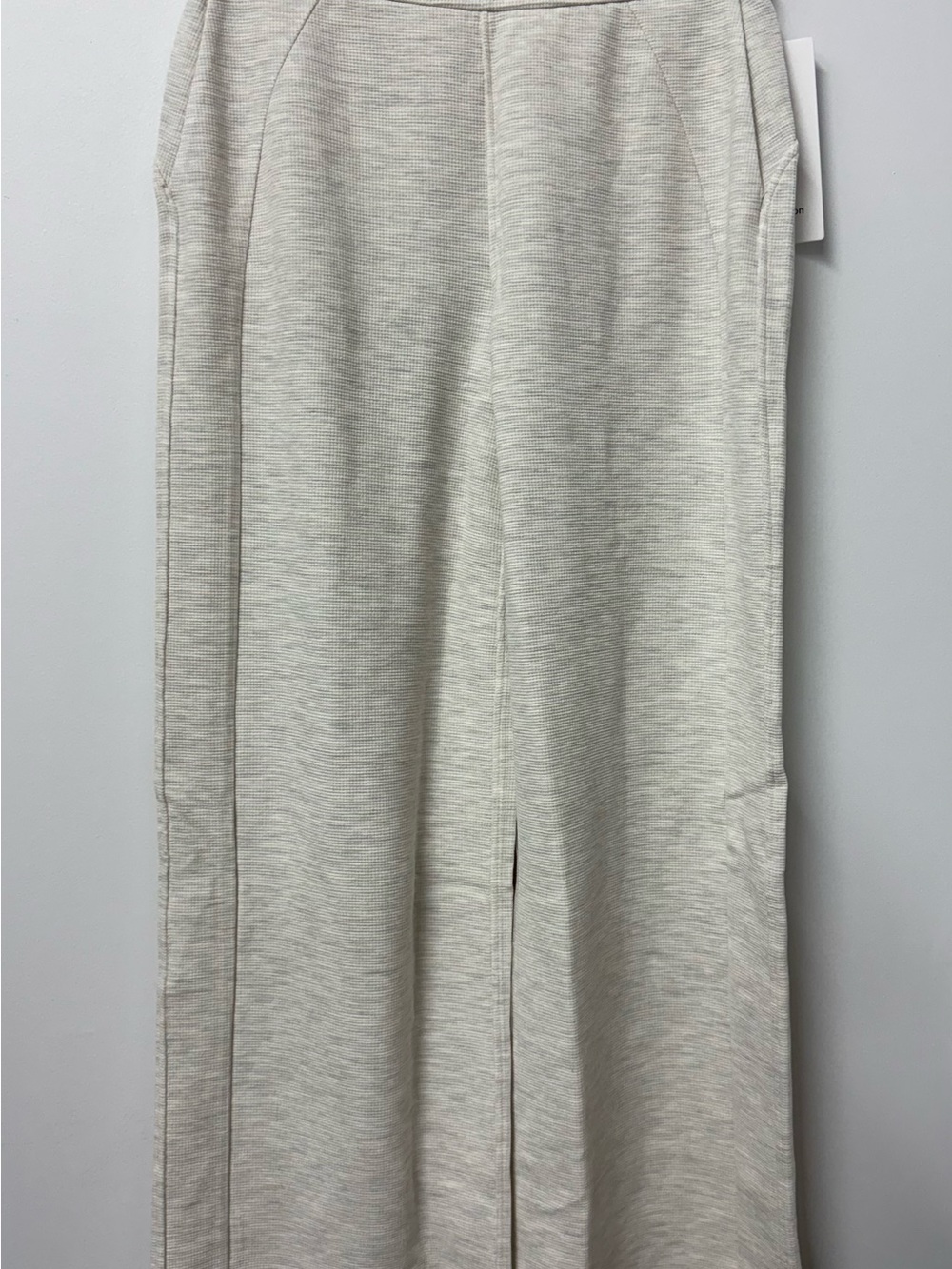 LuluLemon Scuba Oversized Full-Zip Waffle Knit Hoodie+Pant SET in Hthrd Lt Ivory - Picture 5 of 10